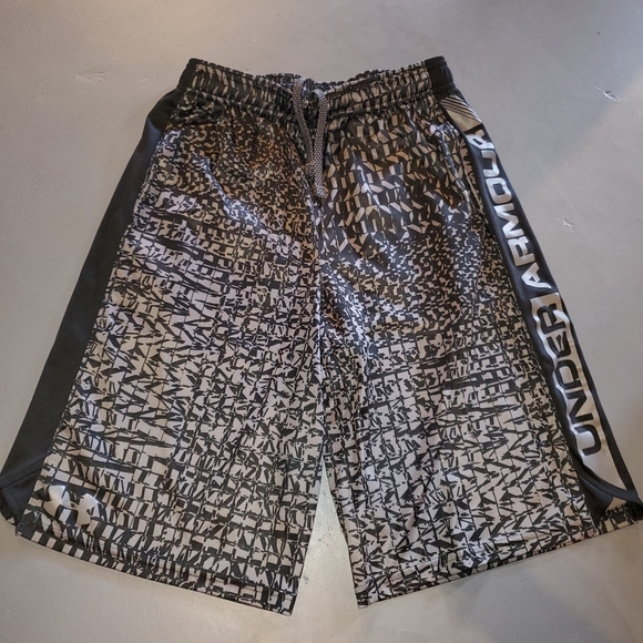 Under Armour Other - Boy's Under Armour Shorts